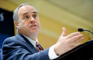 State Comptroller Thomas DiNapoli speaking at the NY Conference of Mayors at the Crowne Plaza Hotel. (ALBANY IN CRISIS) Photo taken in Albany, New York on February 23, 2009. Original Filename: albanyjx160.jpg
