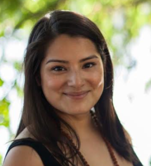 Adriana Espinoza